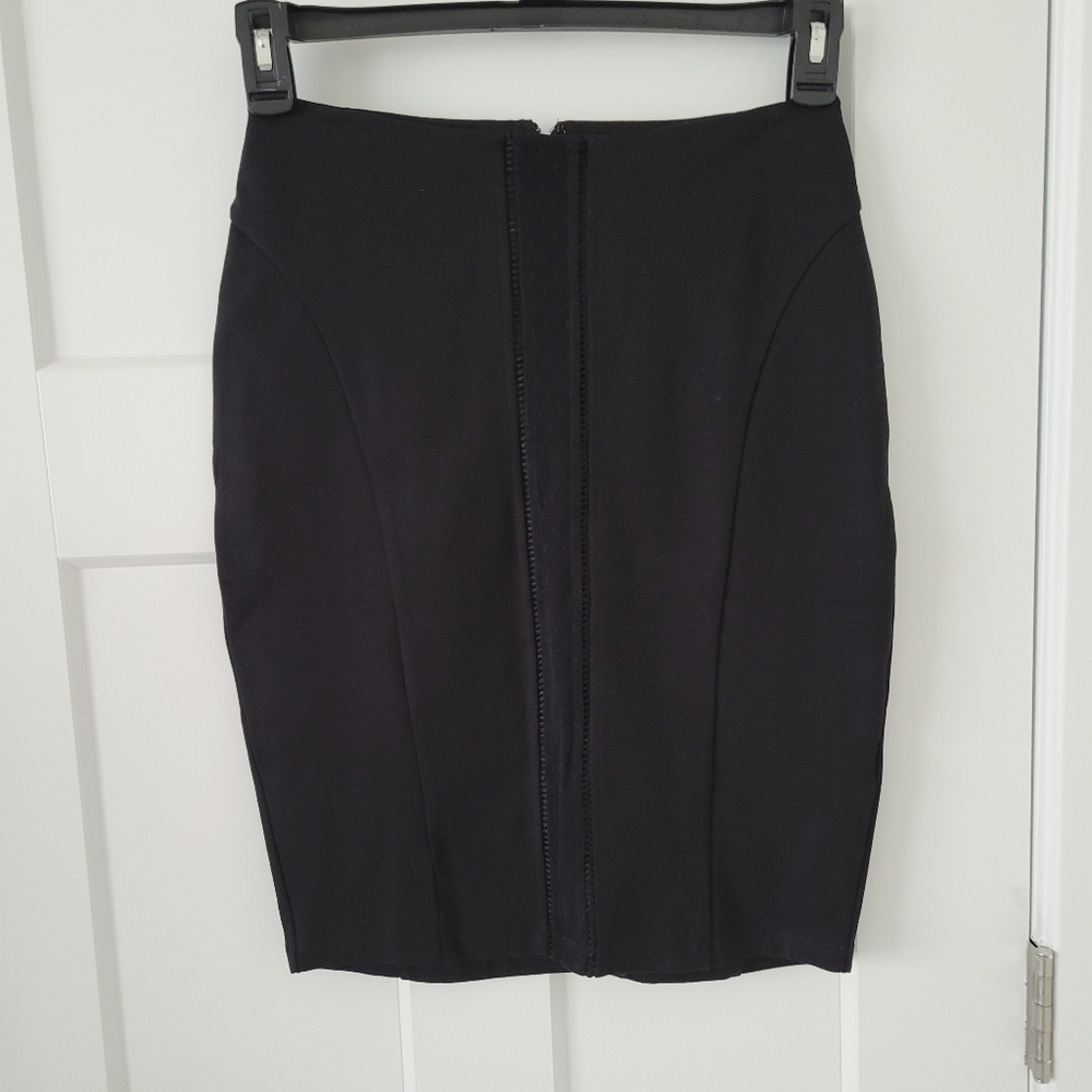 Guess Hi Waist Mixed Lace Pencil Skirt - Picture 2 of 9